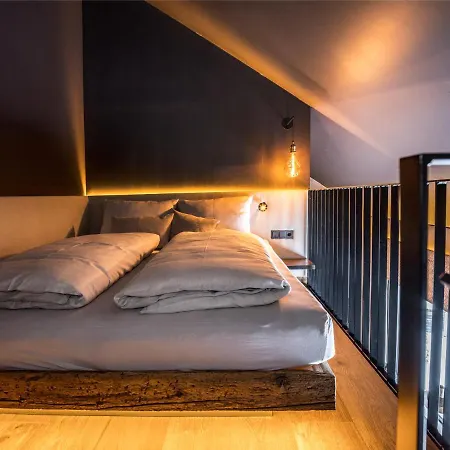 Kraftalm Hotel *