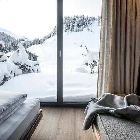 Kraftalm Hotel *