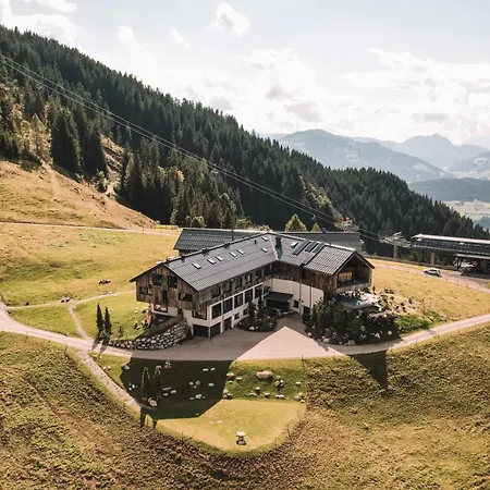 Kraftalm Hotel *